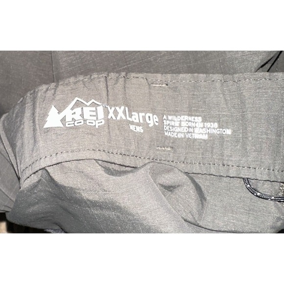 REI Men's Co Op Brown Green Belted Shorts XXL Hiking Fishing Outdoor Ripstop - Picture 5 of 7